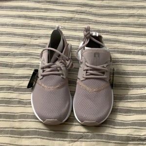 New In Box New Balance Nergize Sport Running shoes Mauve Women’s Size 6